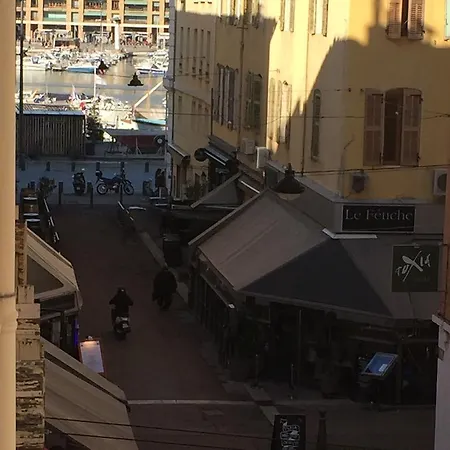 Les Mats Du Port * Marsilya